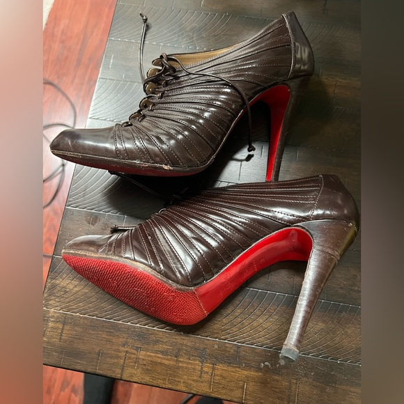 CHRISTIAN LOUBOUTIN BROWN INVERNESS APOLLO BOOTIES - Picture 6 of 8